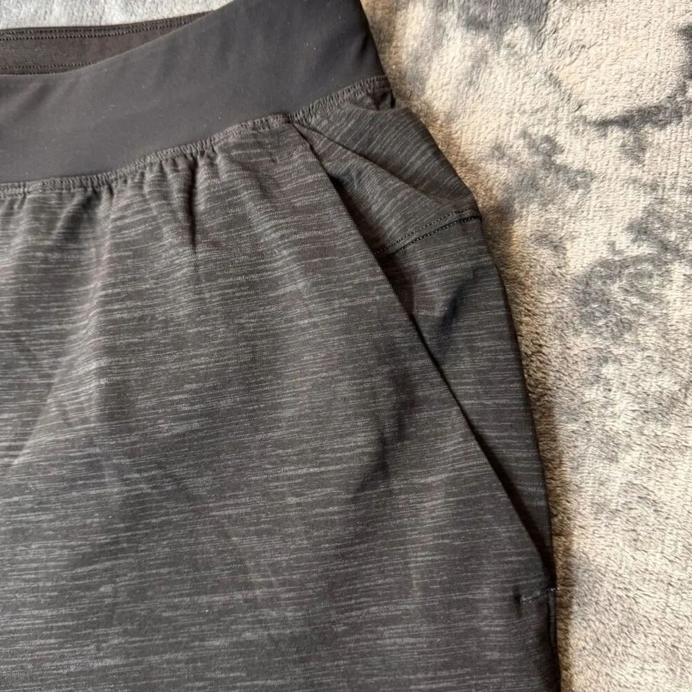 LULULEMON Men Sz L Shorts 9.5” Lined Charcoal Gray Black Yoga Sport Luxury 0227